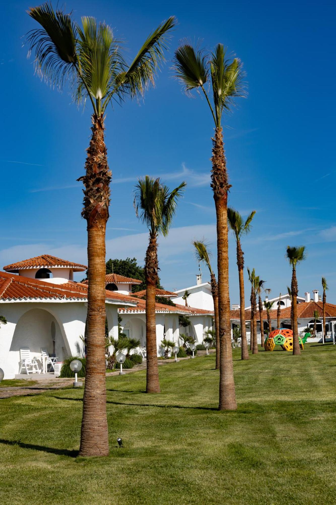 Cala Nostra Resort Marotta Eksteriør bilde